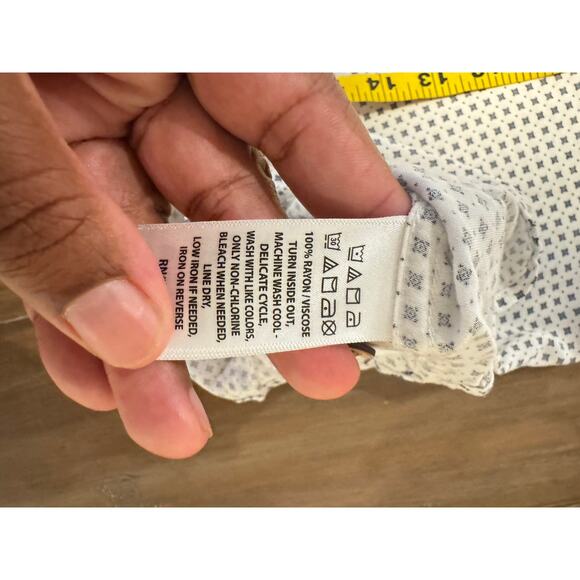 Christian Lacroix Men’s M Short Sleeve Button-Up Shirt GeoPrint Shirt White - Picture 4 of 8